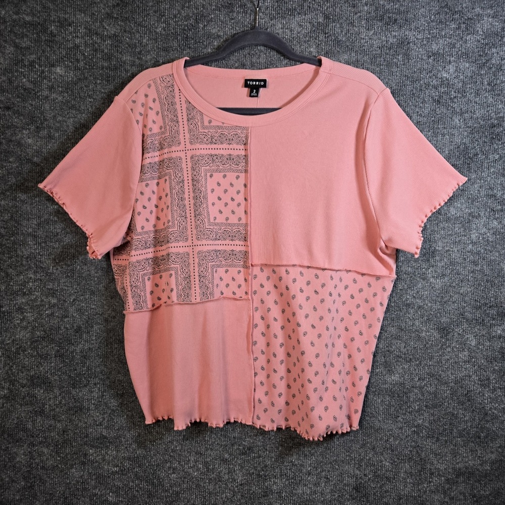 Torrid T Shirt Womens 2X Pink Gray Cropped Bandana Patchwork Narrow Rib New
